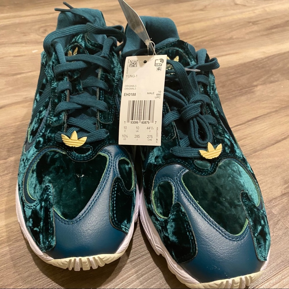 Adidas YUNG-1 SHOES RETRO SNEAKERS SZ  10.5